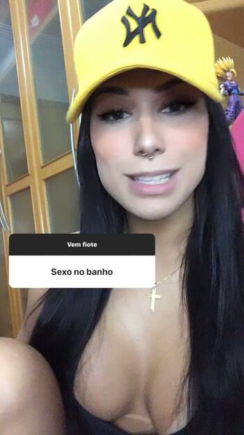 Jully Poca