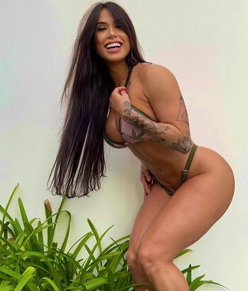 Jully Poca