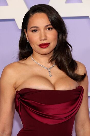 Jurnee Smollett-Bell
