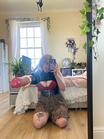 Kaiju_rose