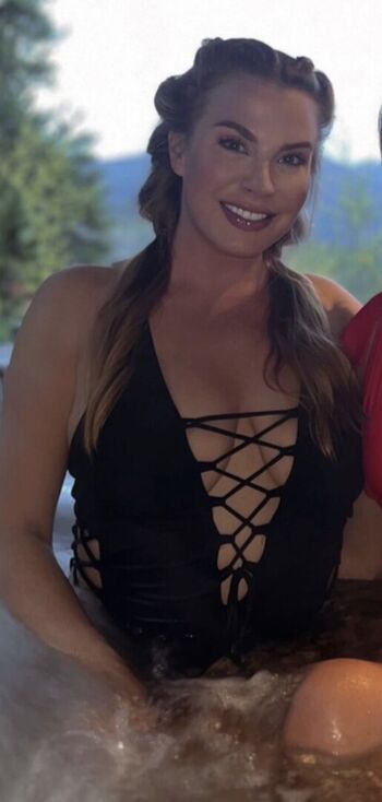 kaitlyn_vincie
