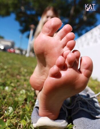 Kat Soles