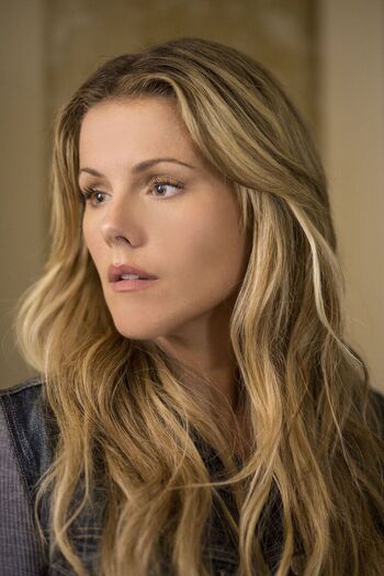 Kathleen Robertson