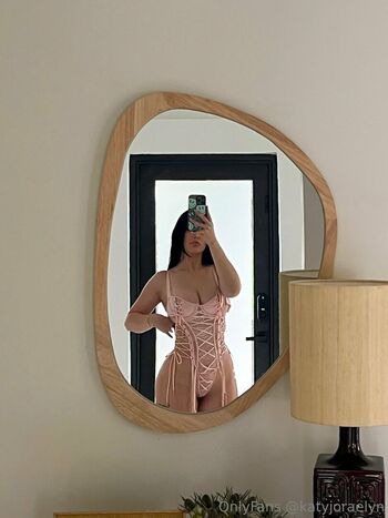 katyjoraelyn