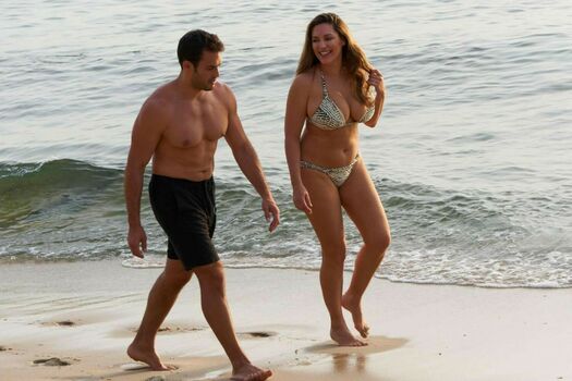 Kelly Brook