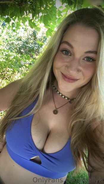 Kelly / ikellyk
