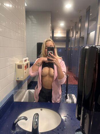 kelseykane_xo