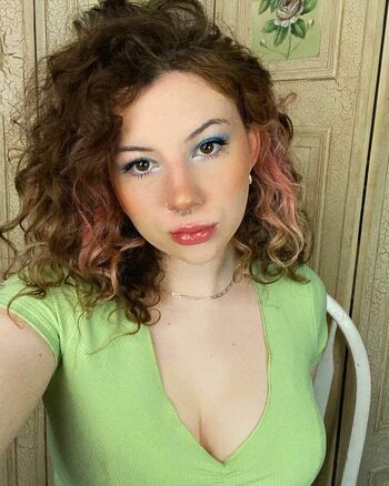 Kendi Ken ASMR