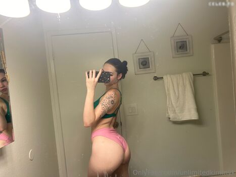 KimmyK (@exclusivekimmyk)