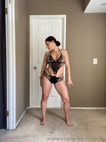 kinky_mommyyy