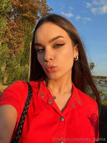 kinky_sophia