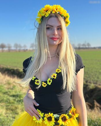 Kira Karambole