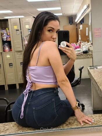 kiskcakefree