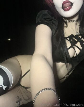 Kissingrazors