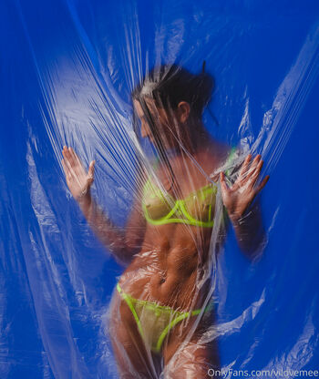 kitana_youngx