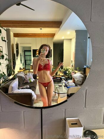 kittynippyhippie