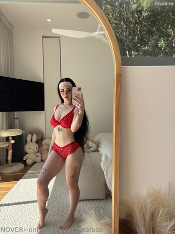 Laara Rose