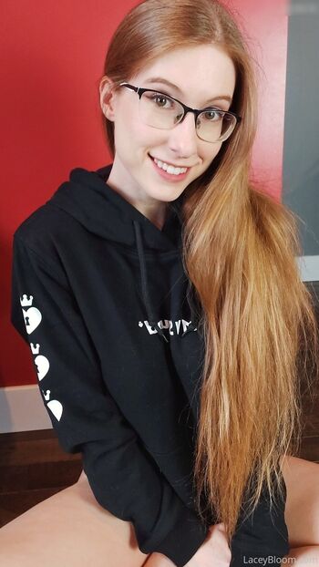 Lacey Bloom