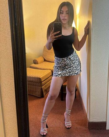 Lady Pays