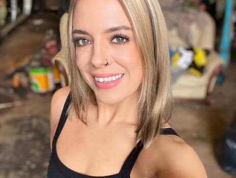 Lana Analise