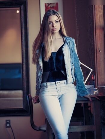 Lana Lea