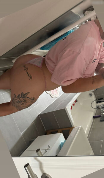 Lara.bttn