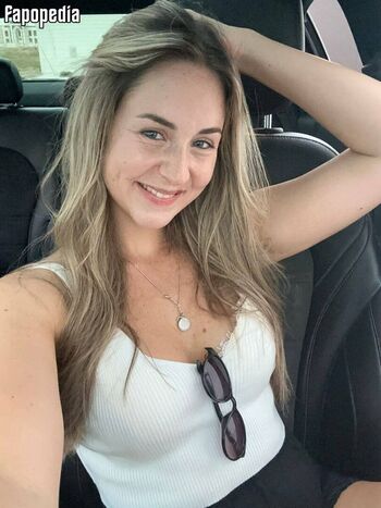 Lara.Lane