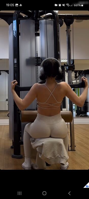 Lara.stxx