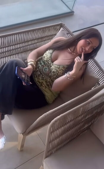 Lara_tepper