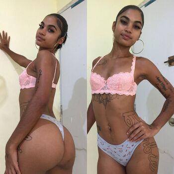 lareynazendeya