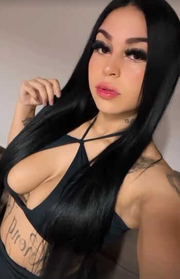 larissa_paiin