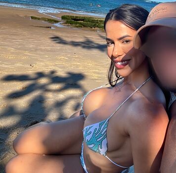 Larissa Tomasia