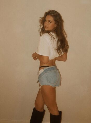 Laura Marie Soons