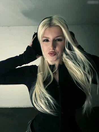 Laura.z57