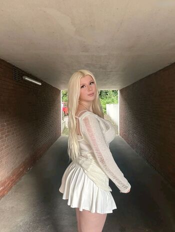 Laura.z57