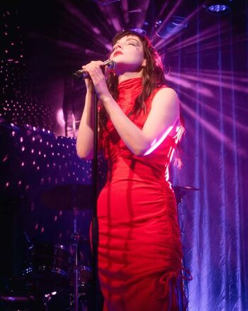 Lauren Mayberry