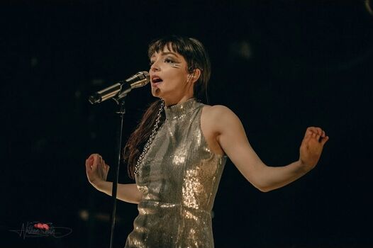 Lauren Mayberry