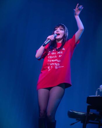 Lauren Mayberry