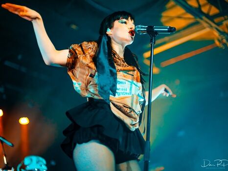 Lauren Mayberry