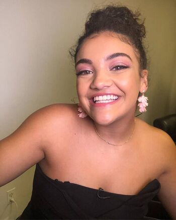 Laurie Hernandez