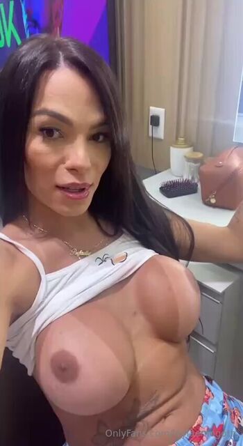 laylaemogoth