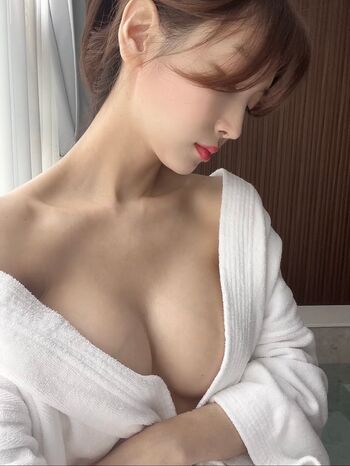 Lee Haein Leezy