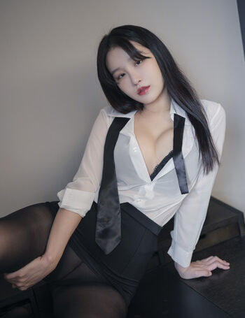 Lee Seol