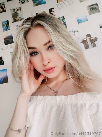 leila_snow