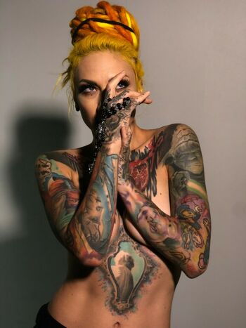 Lena Scissorhands