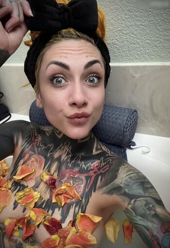 Lena Scissorhands
