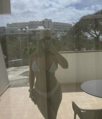 leonaankj