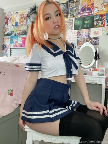 Lewdkittenxo