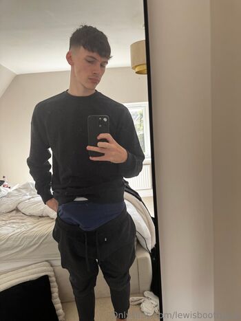 lewisboothyvip