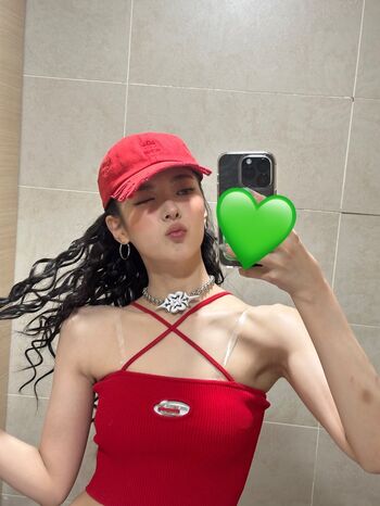 lia_loves___